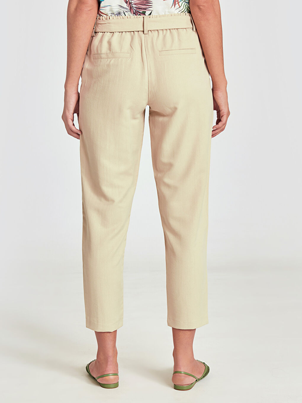 بنطلون Mom Fit للسيدات-2