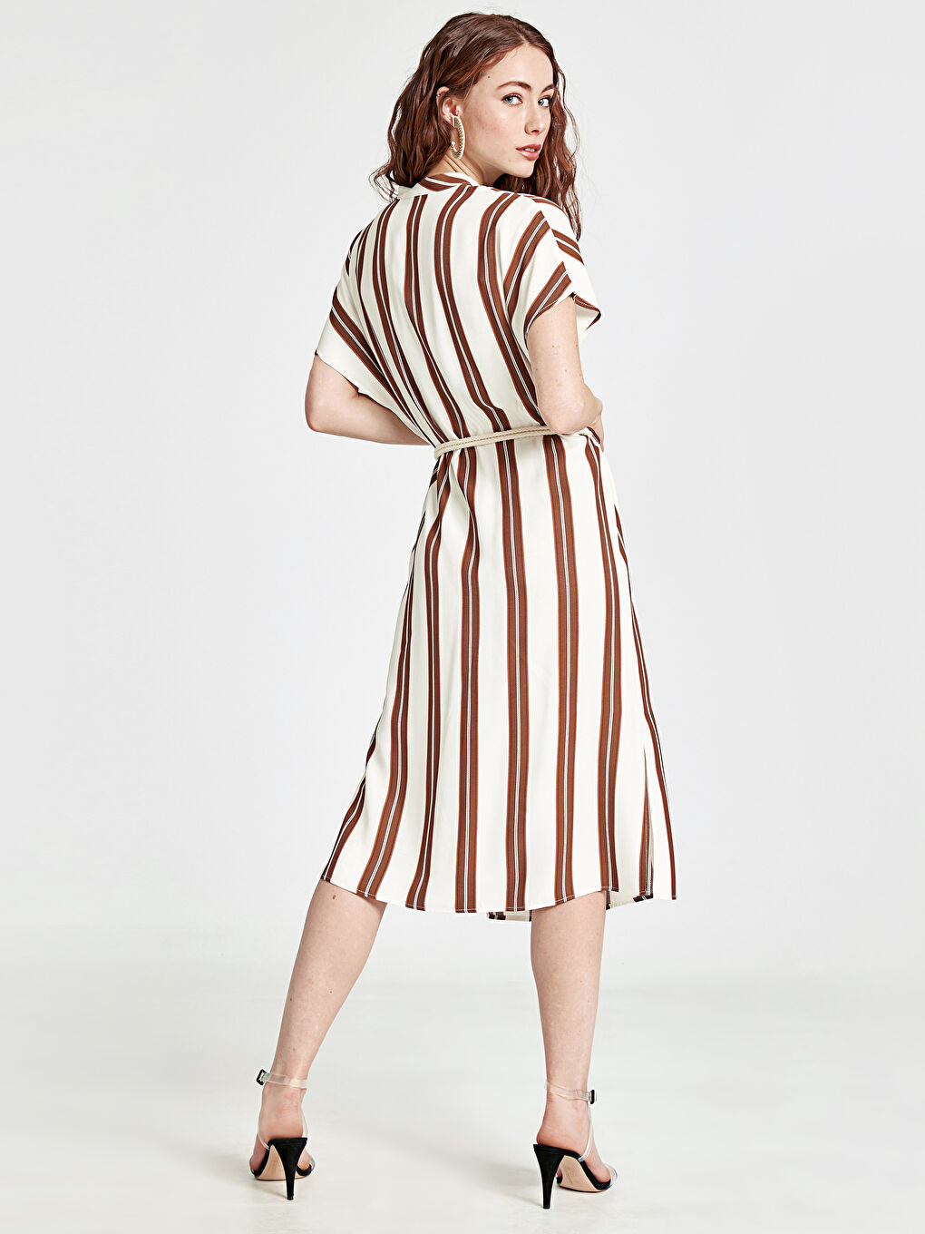 Платье-рубашка женское в полоску с V-образным вырезом-2