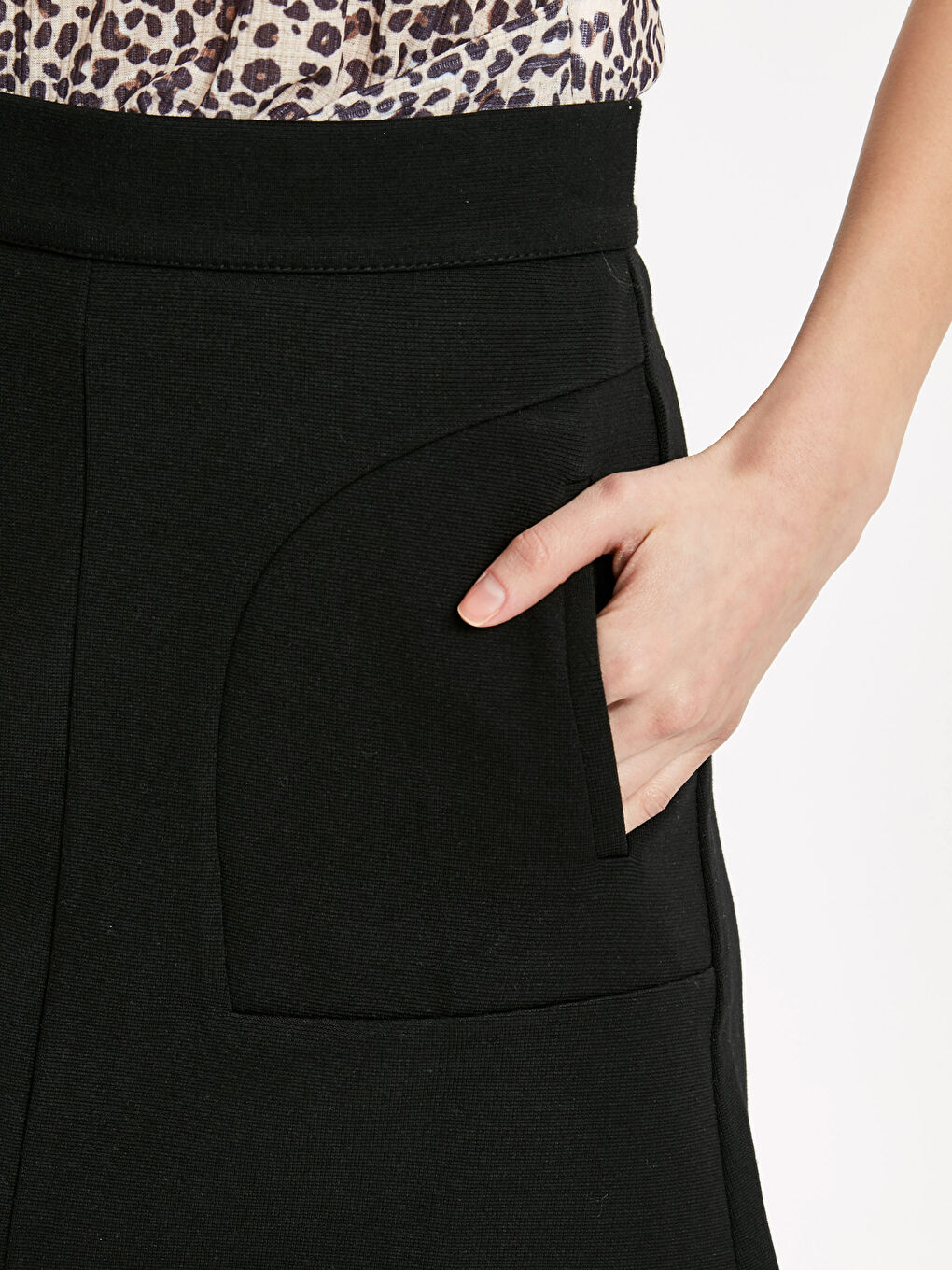 Pocket Flexible Women's Mini Skirt-3