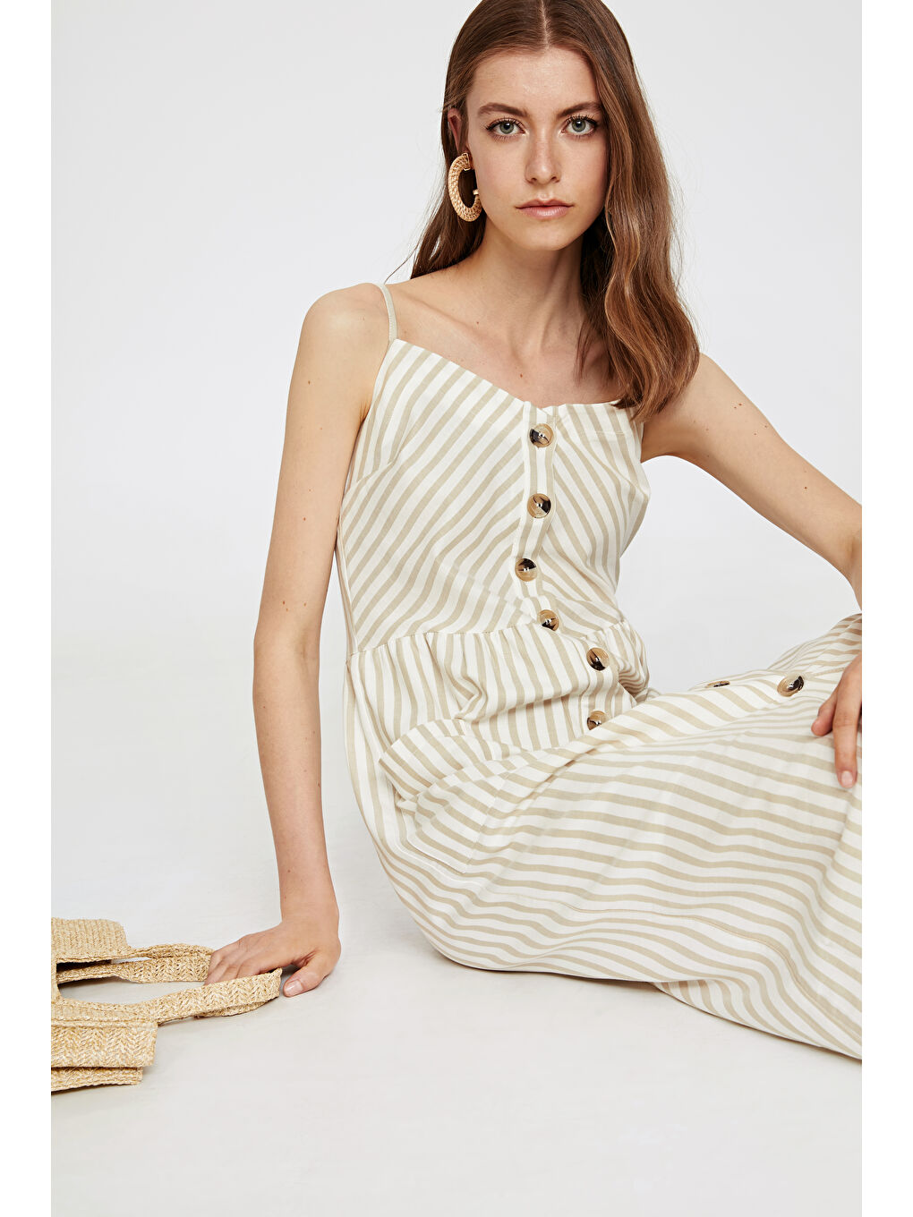 Bej V Yaka Askılı Gabardin Kadın Gömlek Elbise-2