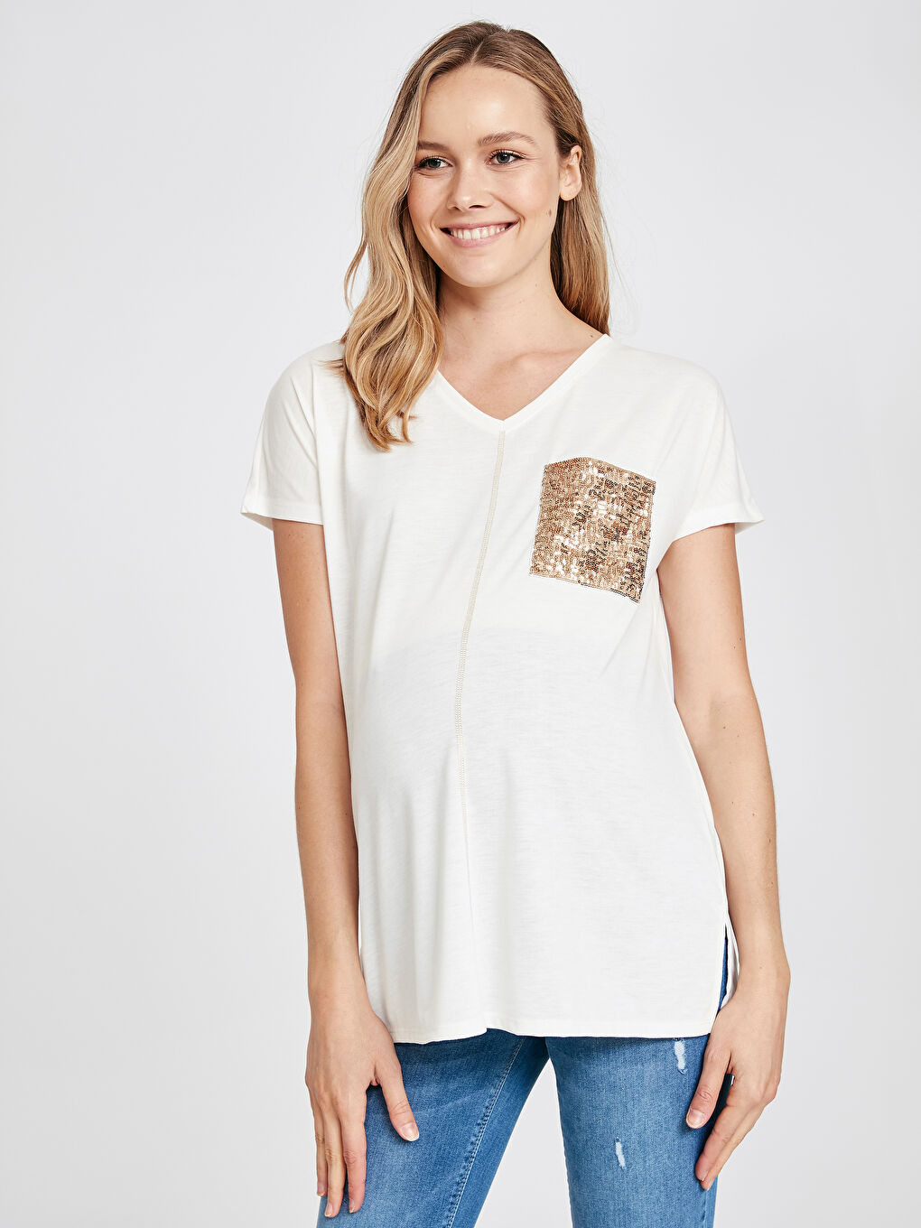 Ekru Pul İşlemeli Cep Detaylı Hamile Tişört-1