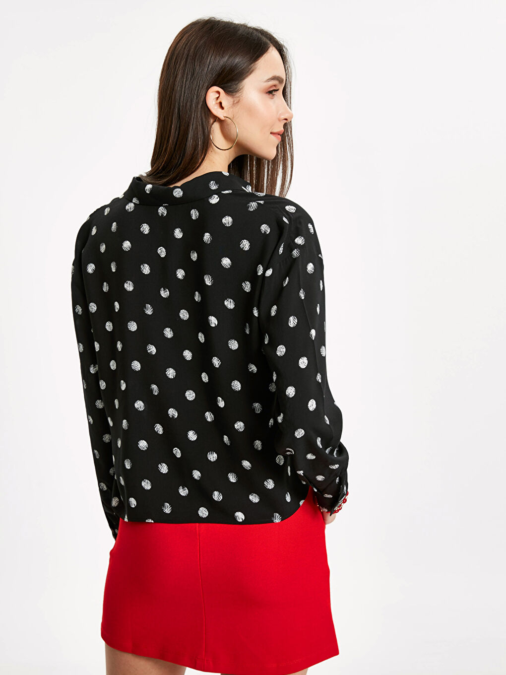 قميص اسود نساء-1