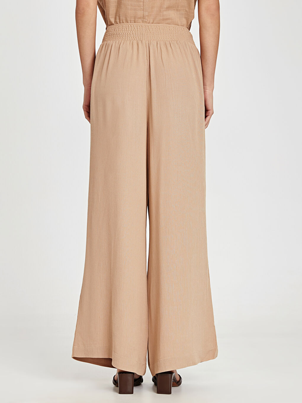 Bej Rahat Kalıp Kadın Pantolon-4