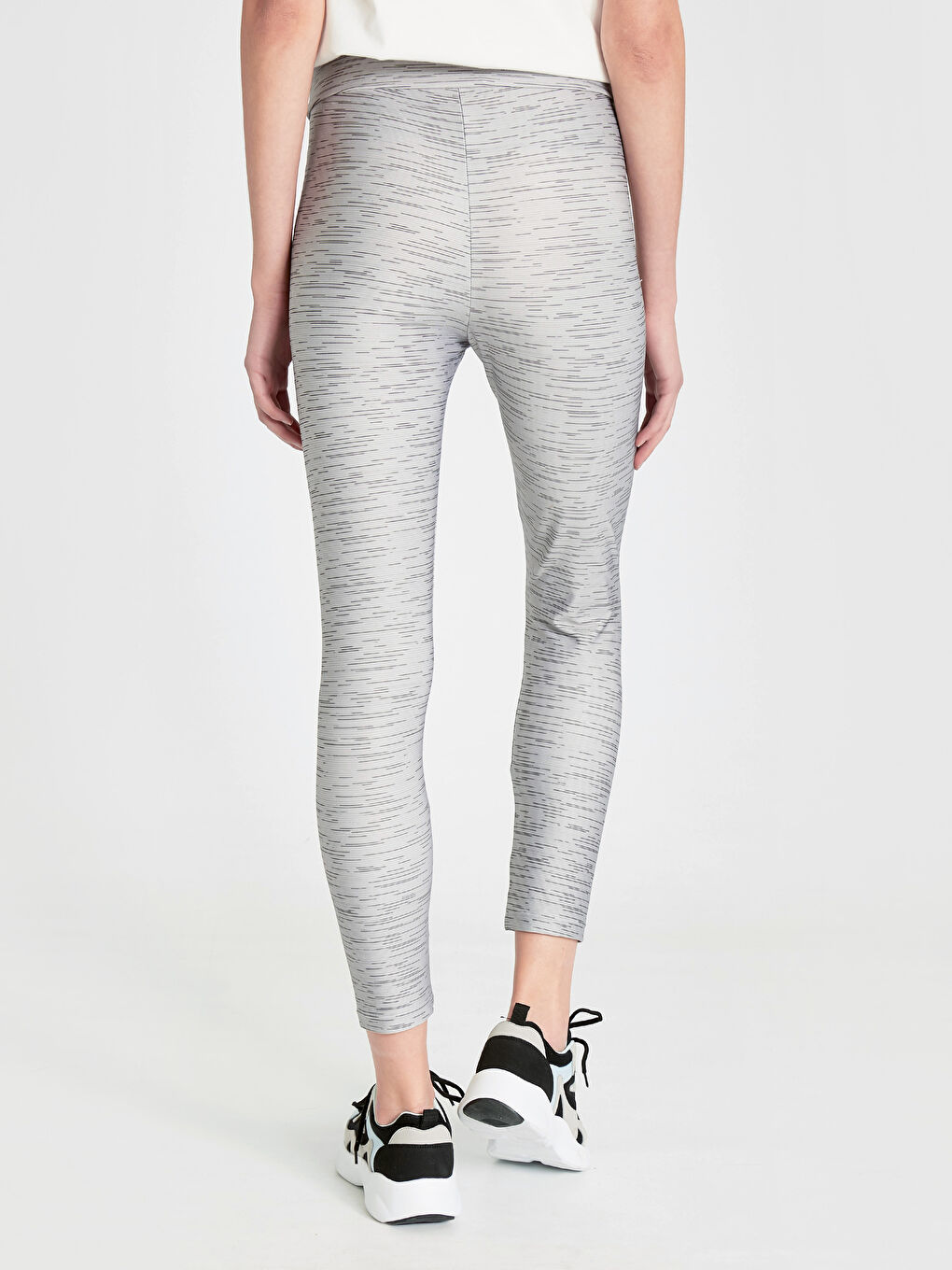 Woman GREY Sports Leggings-2