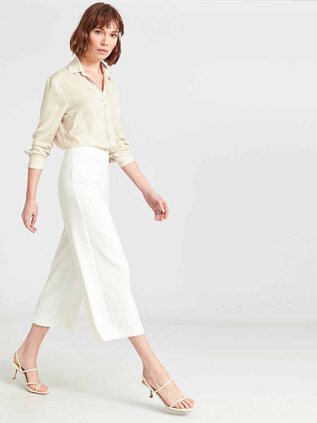 Ekru Rahat Kalıp Krep Kadın Pantolon