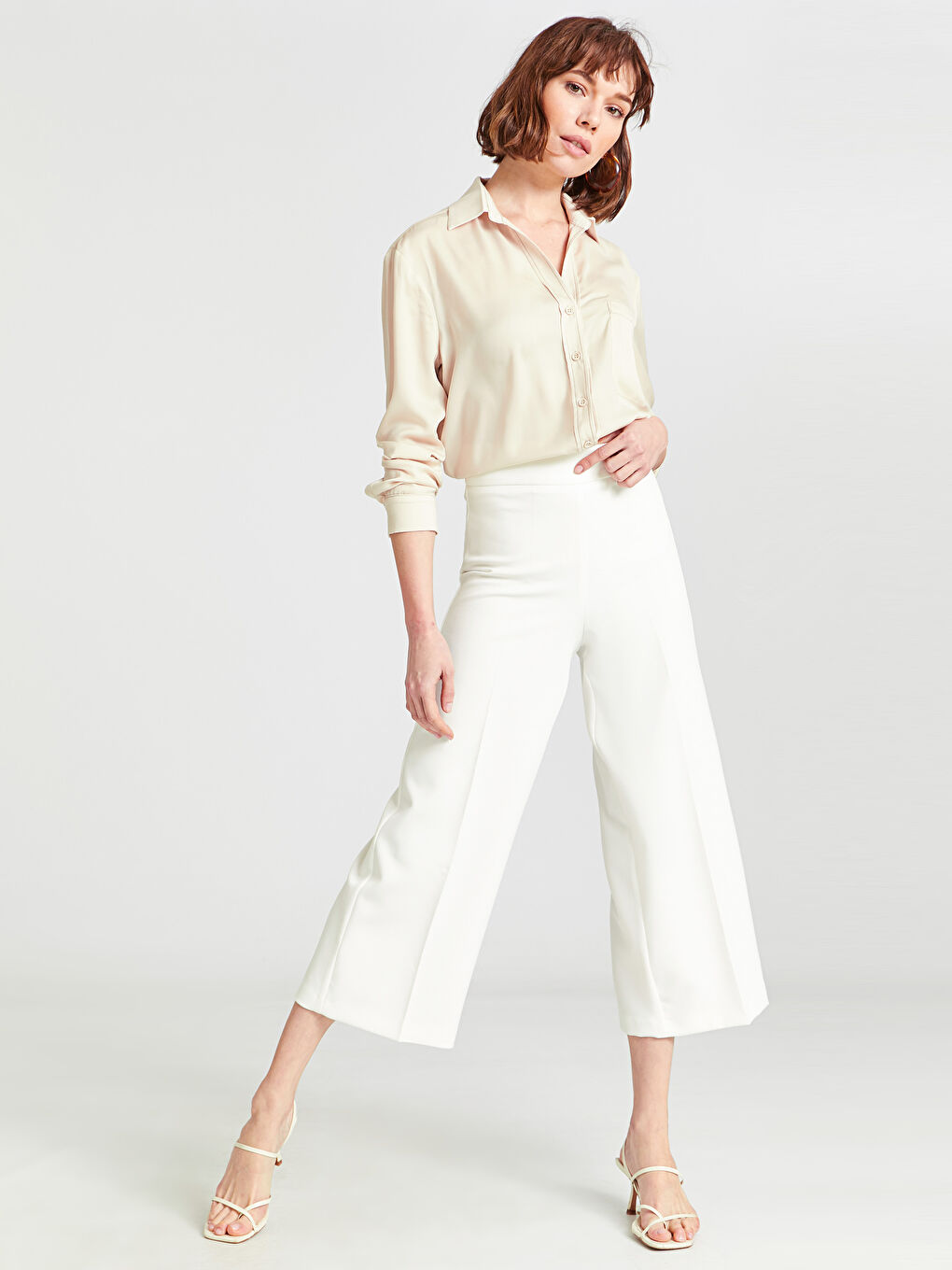 Ekru Rahat Kalıp Krep Kadın Pantolon-1