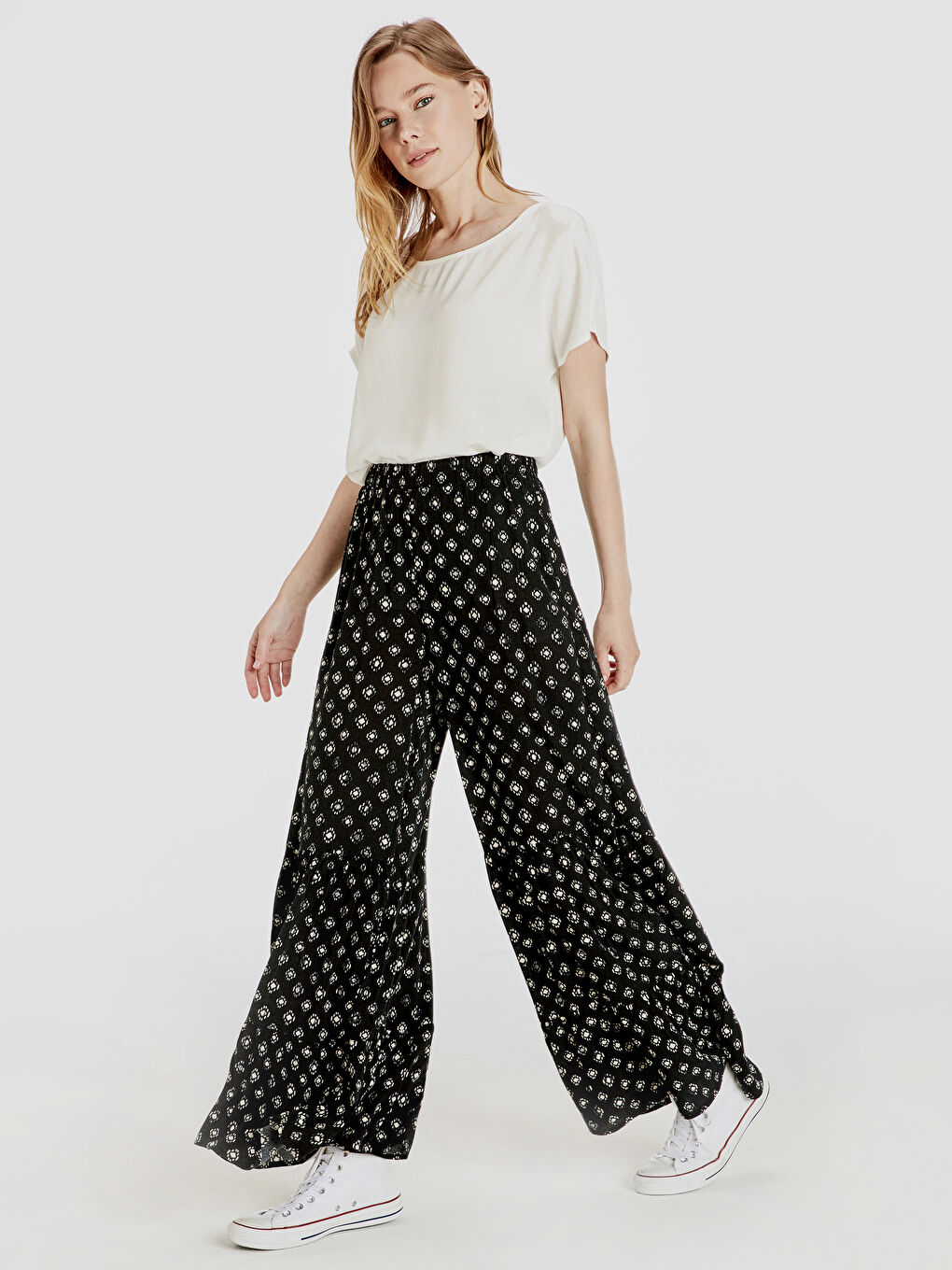 Siyah Rahat Kalıp Gabardin Kadın Pantolon