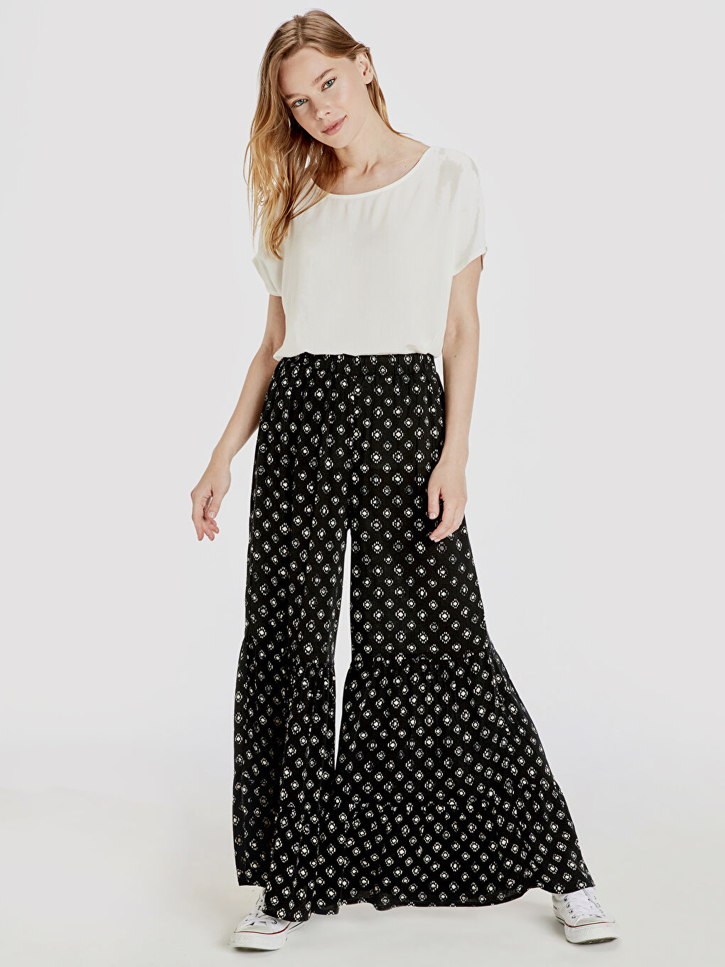 Siyah Rahat Kalıp Gabardin Kadın Pantolon-1