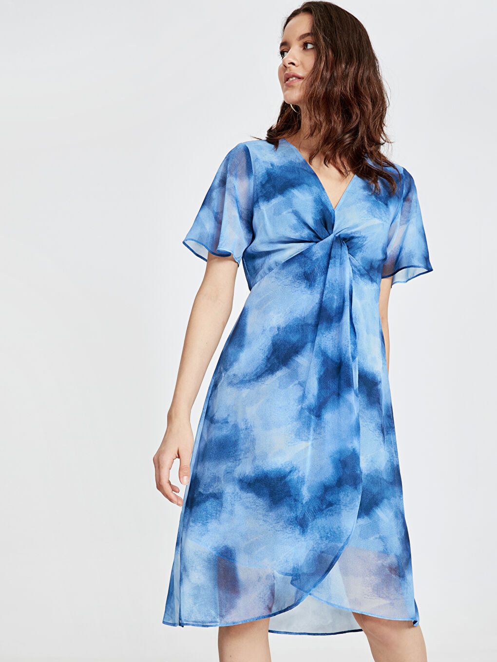 Mavi V Yaka Standart Fit Kısa Kollu Poplin Kadın Elbise