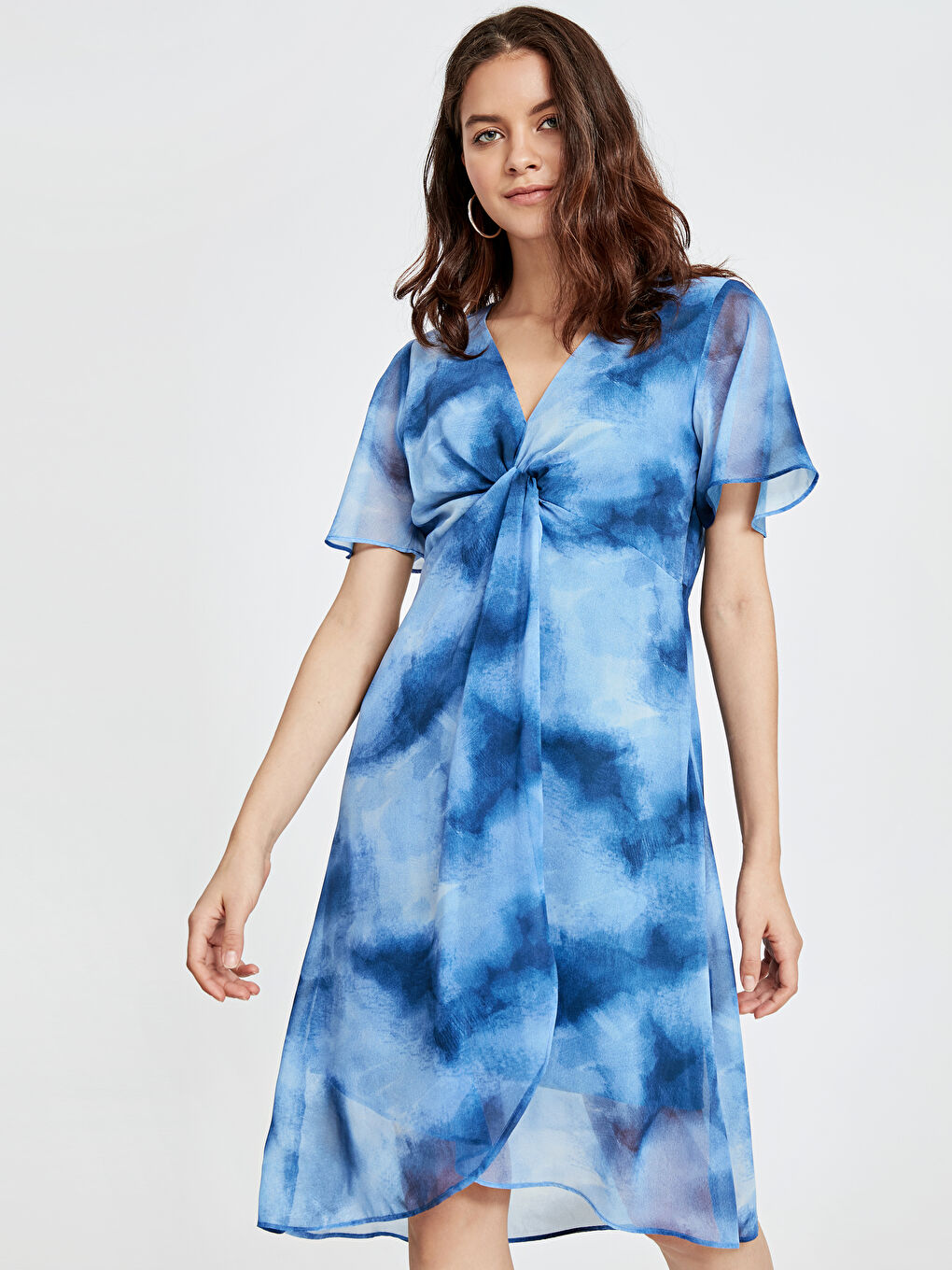 Mavi V Yaka Standart Fit Kısa Kollu Poplin Kadın Elbise-1