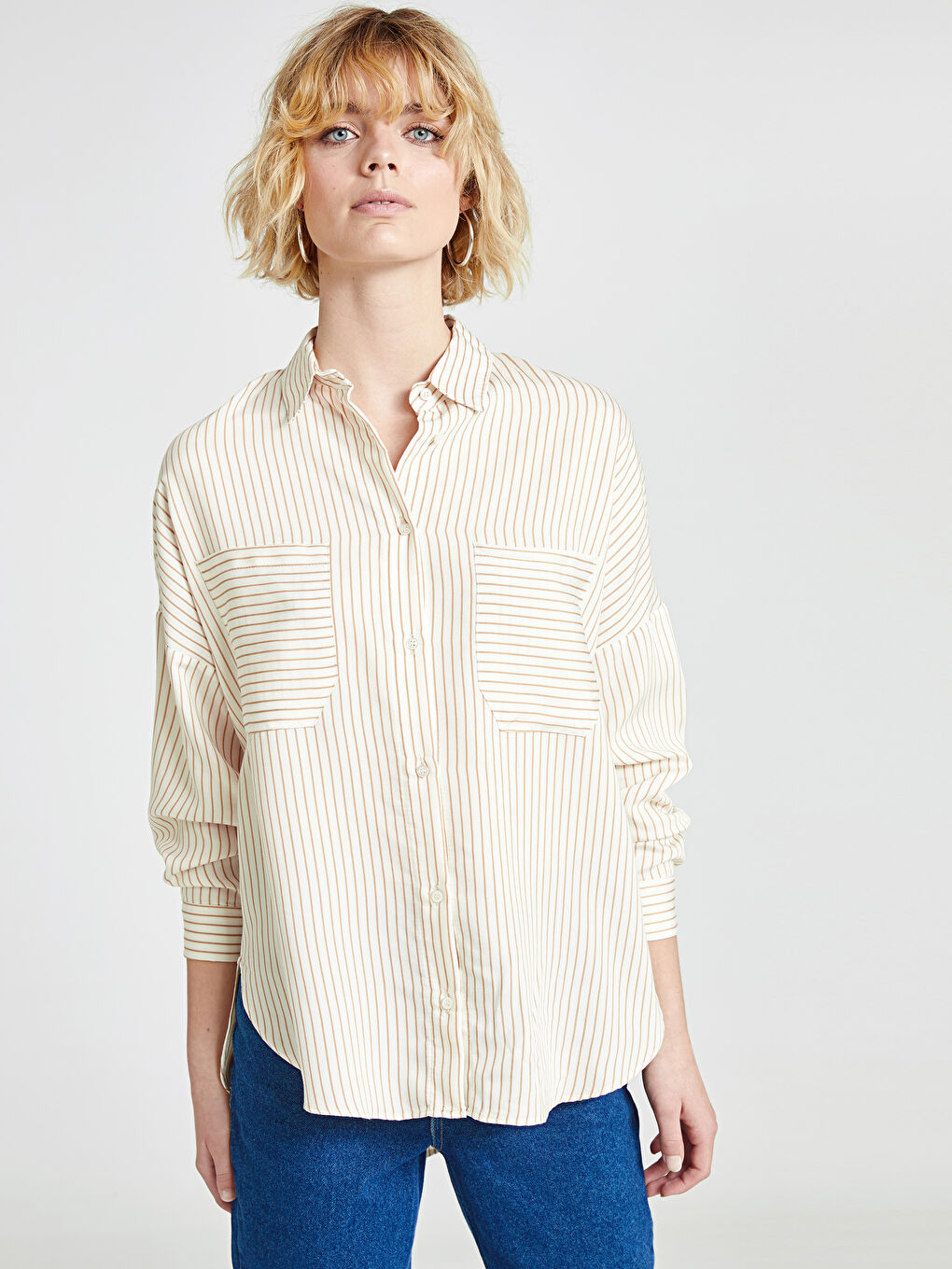 Bej Gömlek Yaka Standart Fit Uzun Kollu Kadın Gömlek