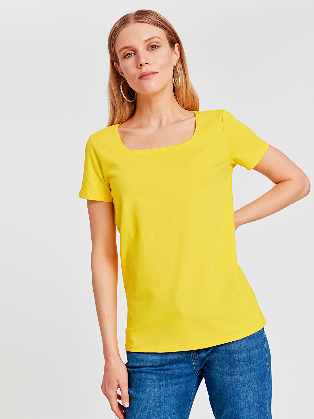 Canlı Sarı Tişört-1