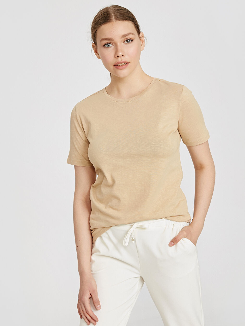 Bej Tişört