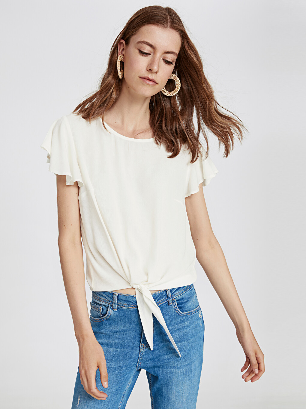 Blouse Pour Femmes À Manches Courtes Et Col Ras Du Cou Avec Nœud Sur Le Devant