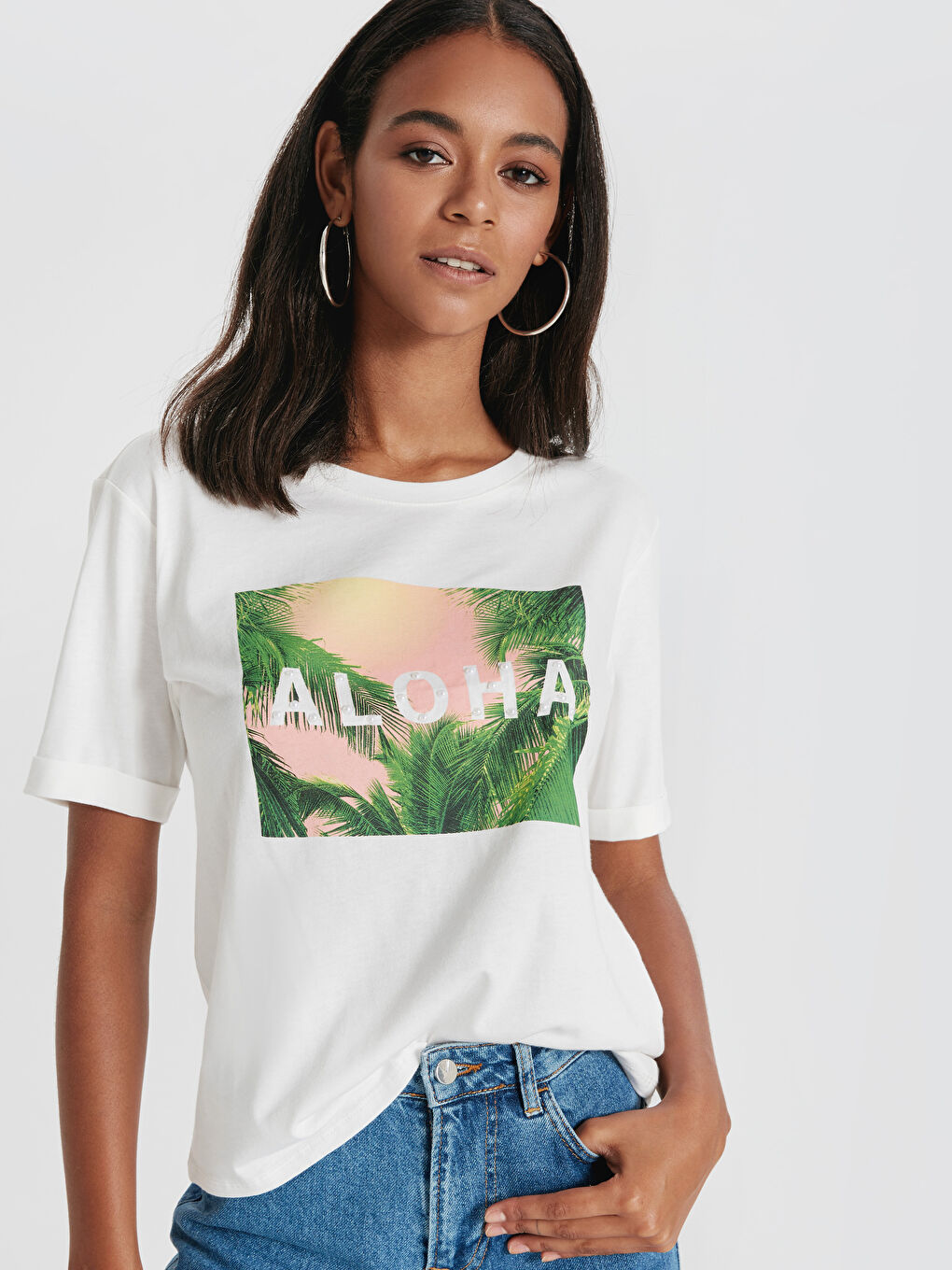 Ekru Bisiklet Yaka Uzun Kollu Baskılı Pamuklu Kadın Tişört