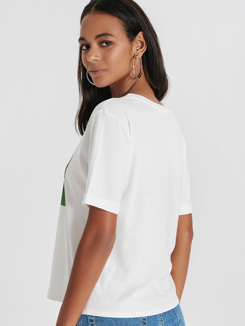 Ekru Bisiklet Yaka Uzun Kollu Baskılı Pamuklu Kadın Tişört-2