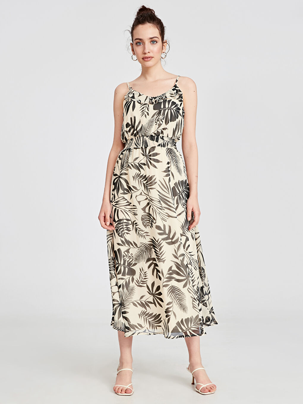 Siyah Dökümlü Yaka Standart Fit Askılı Kadın Elbise-1