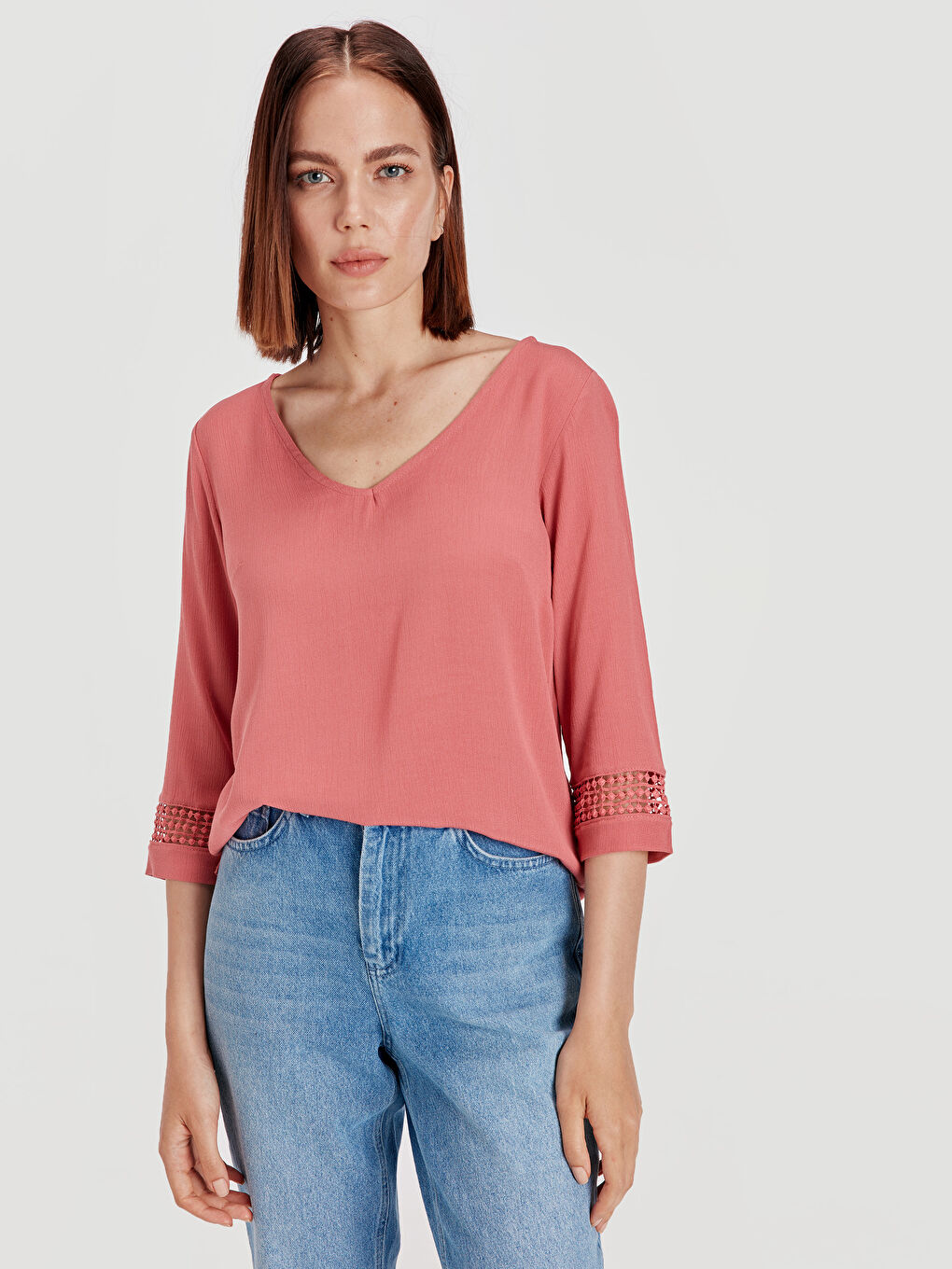 Bluza za Žene sa V Izrezom od Viskoze-1