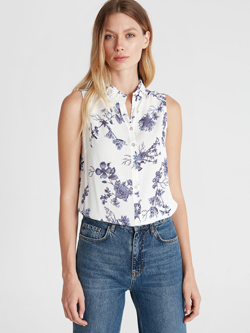 Ekru Kadın Gömlek Yaka Kolsuz Bluz-1