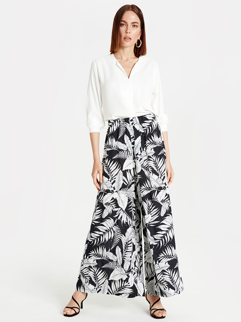 Siyah Baskılı Pantolon-1