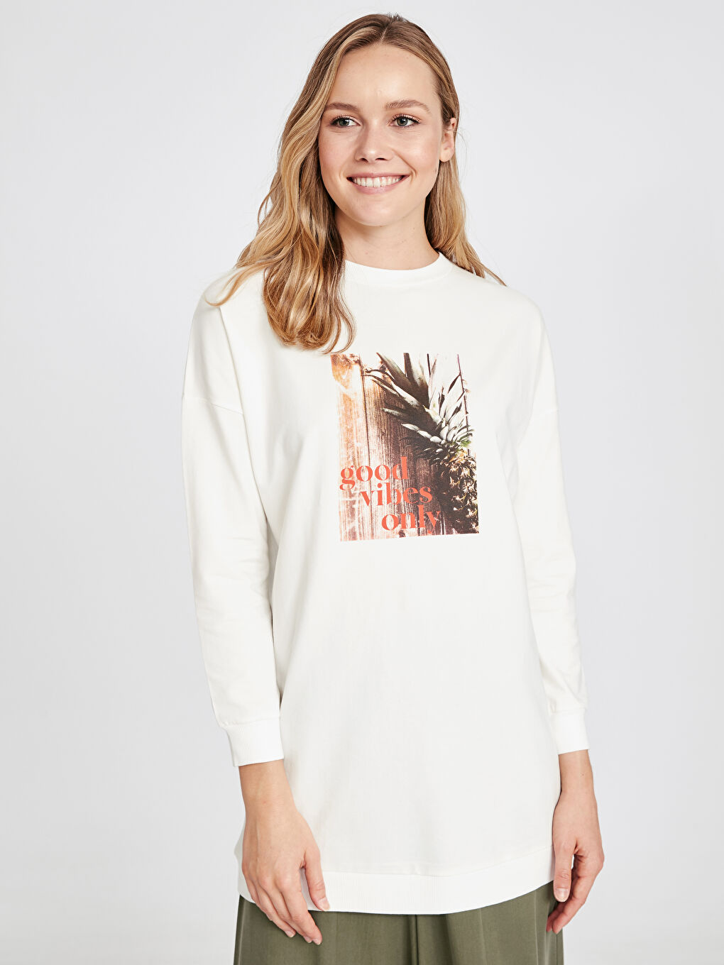 Ekru Bisiklet Yaka Kadın Tunik-1