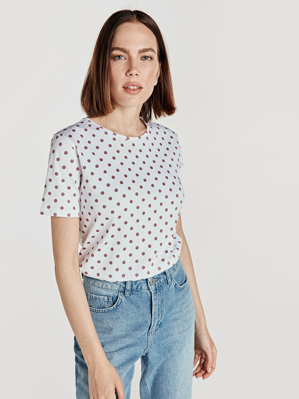 Pembe Bisiklet Yaka Kısa Kollu Kadın Tişört-1