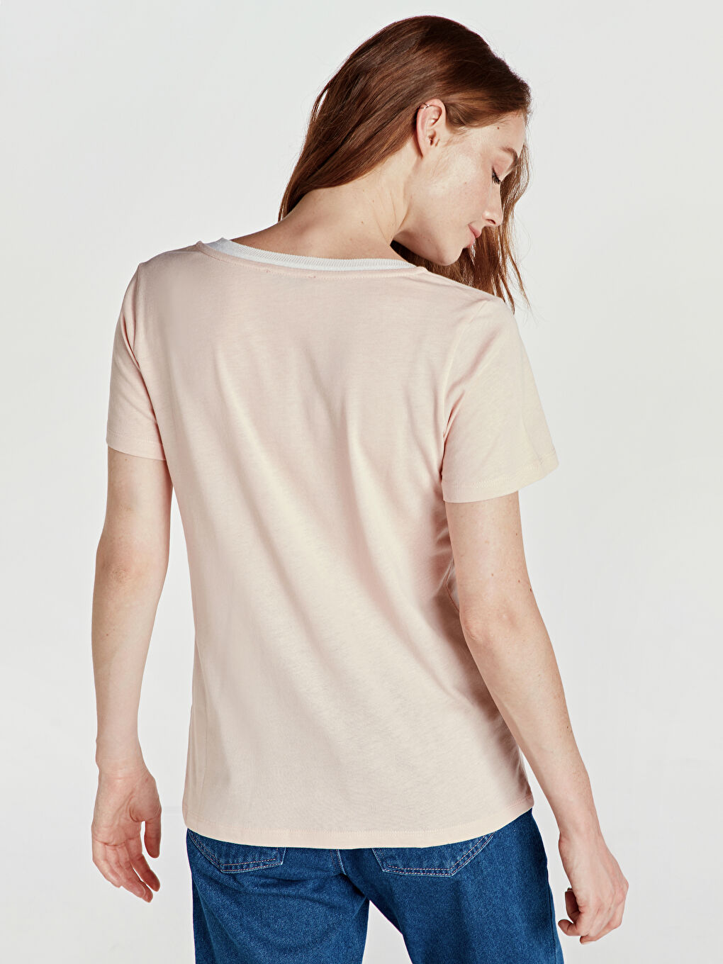 Pembe V Yaka Kısa Kollu Kadın Tişört-2