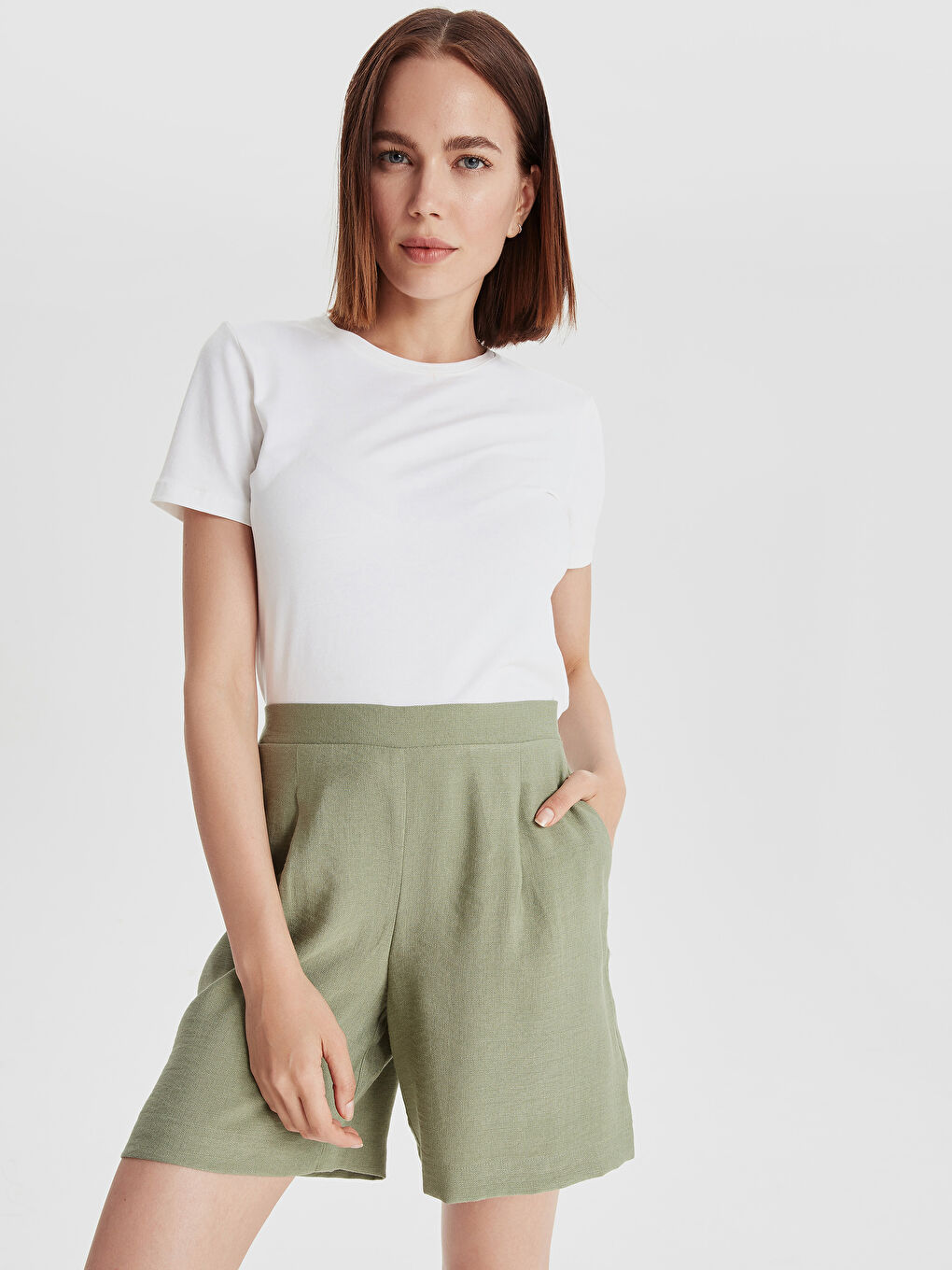 Regulär Geschnittene Gerade Leinen-Shorts Für Damen