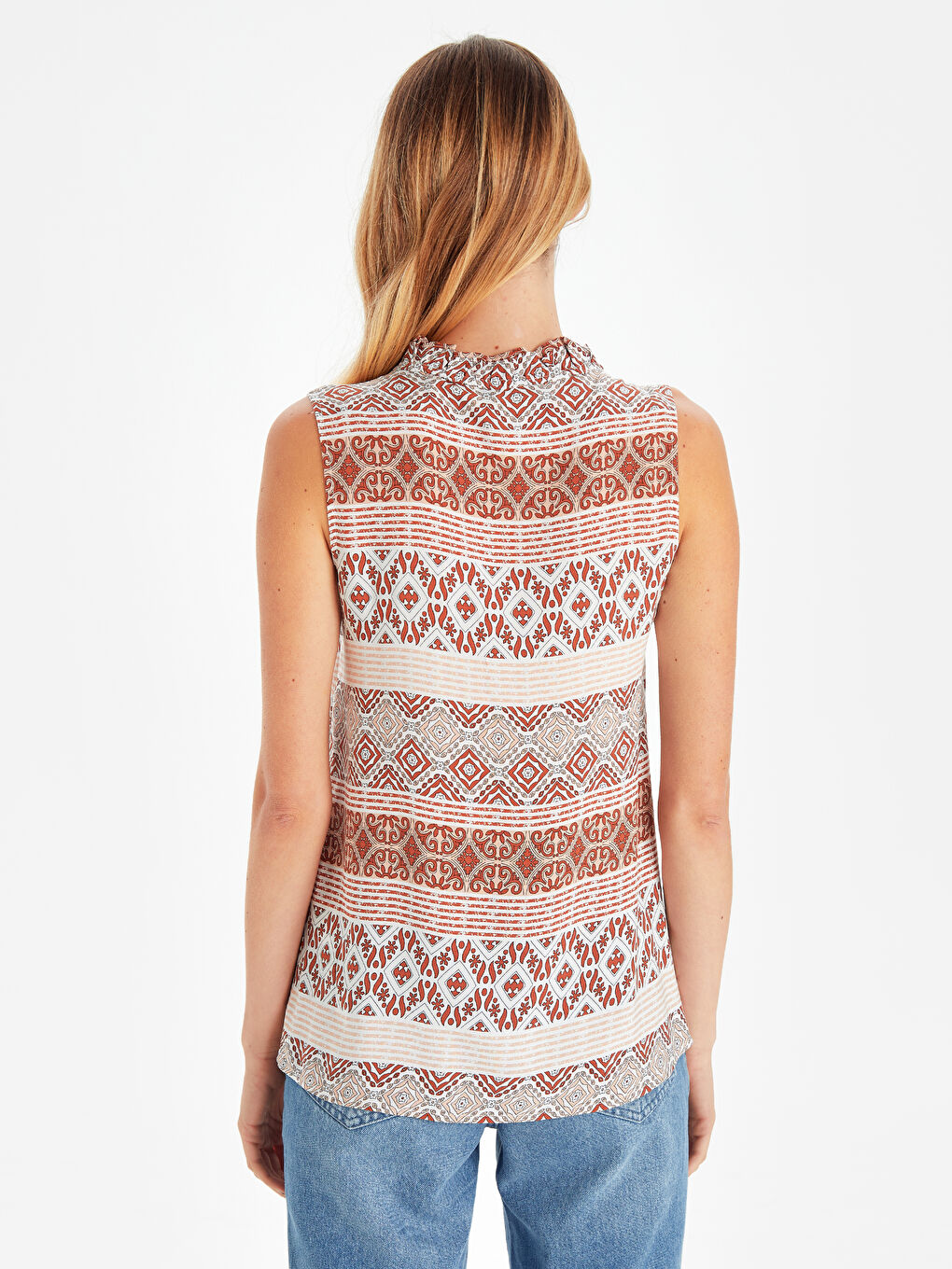 Kahverengi Kadın Dik Yaka Kolsuz Bluz-2