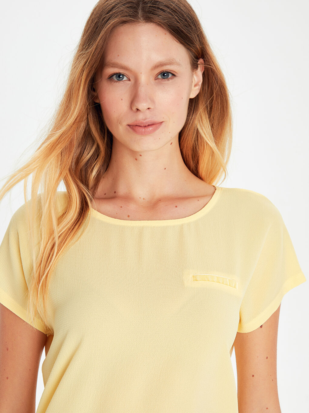 Sarı Kısa Kollu Kadın Tişört-2