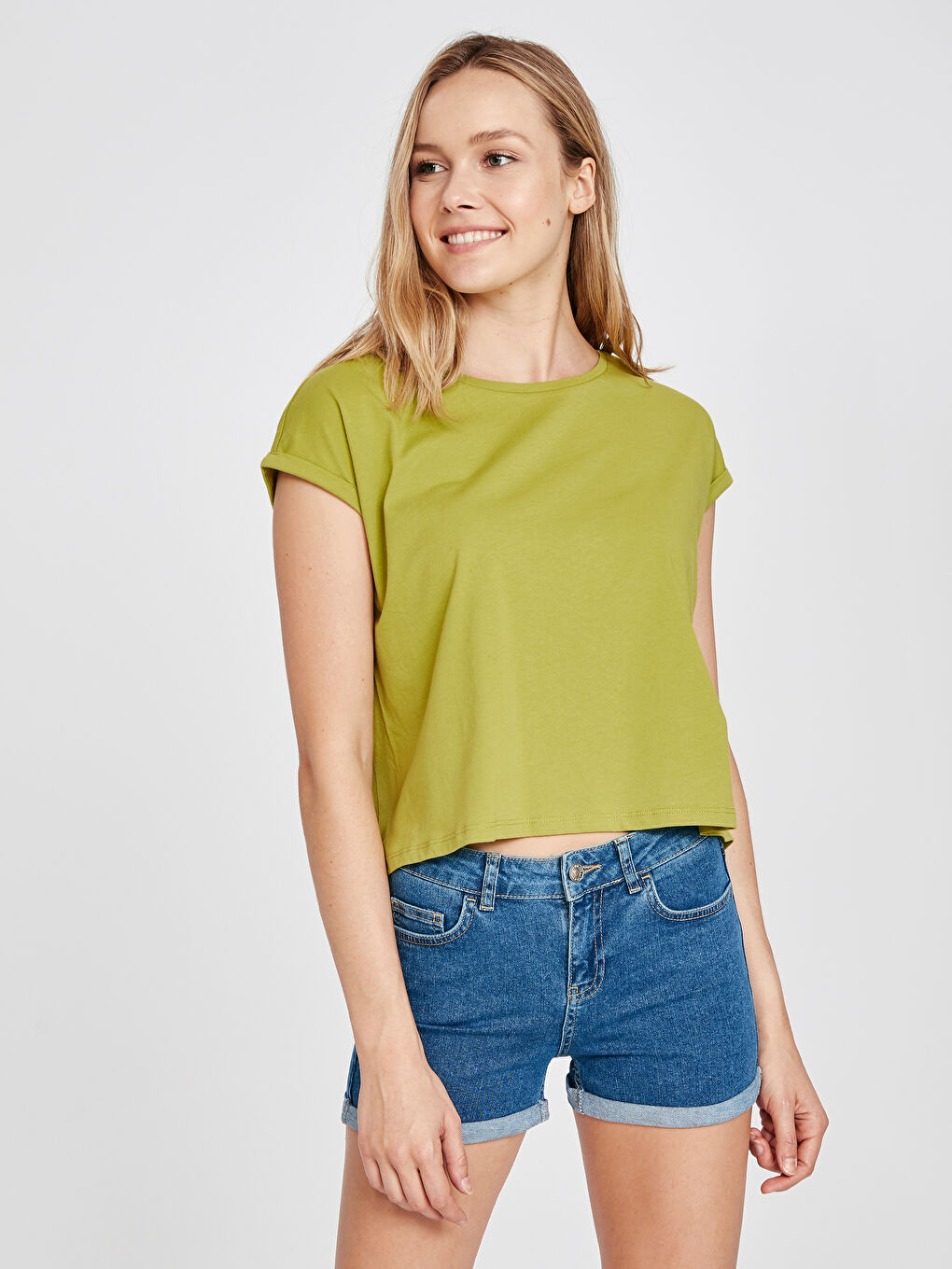 İndigo Normal Bel Cep Detaylı Kadın Jean Şort-1