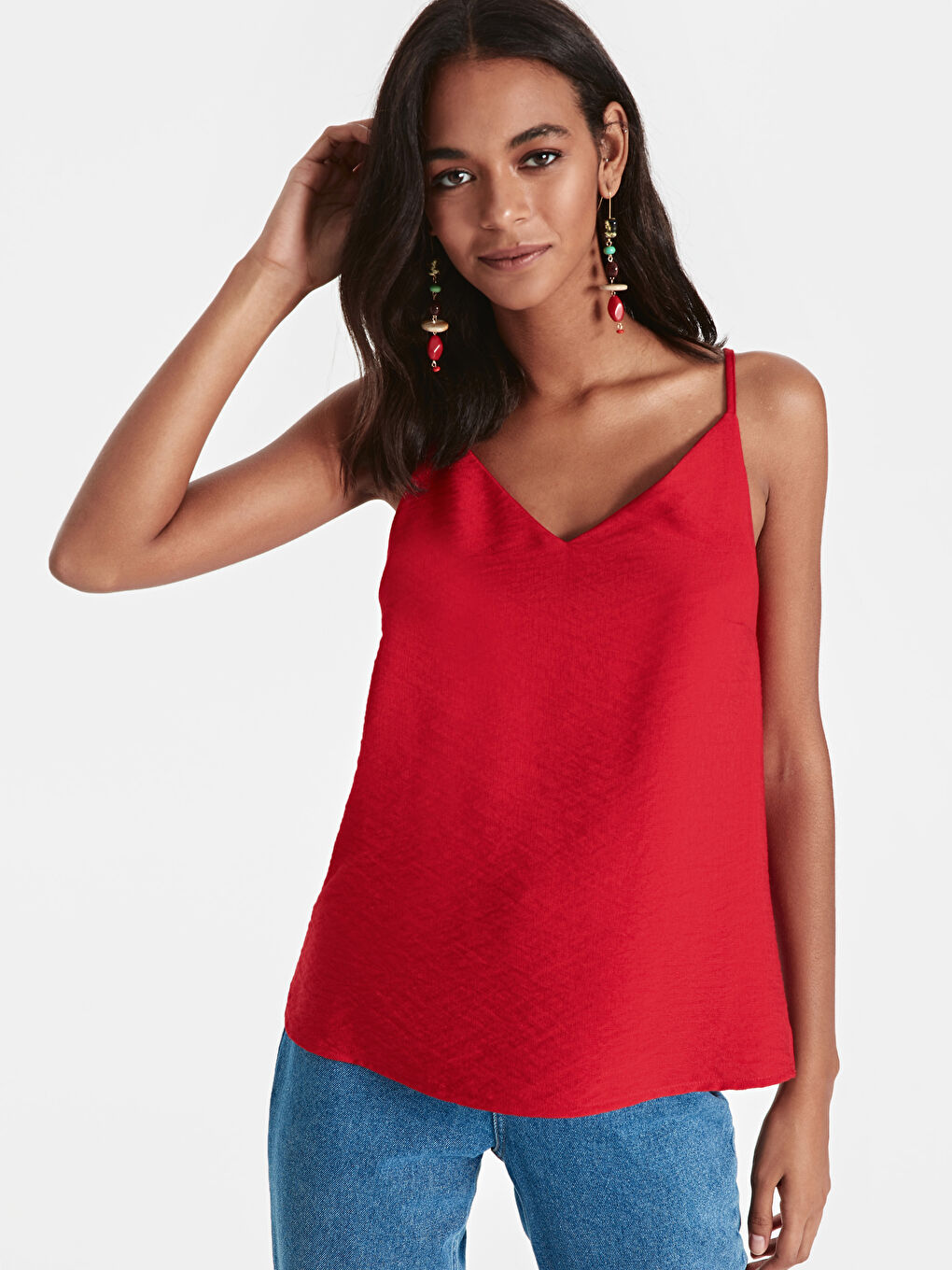 Kırmızı V Yaka Düz Askılı Kadın Bluz-1