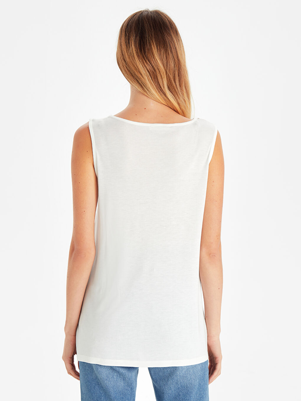 Beyaz Kadın Bisiklet Yaka Kolsuz Atlet-2