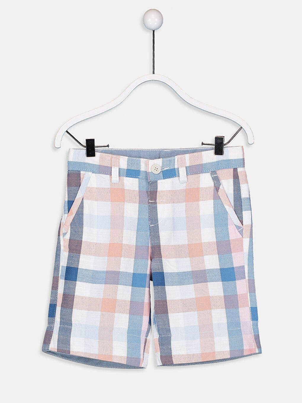 شورت أبيض ولد