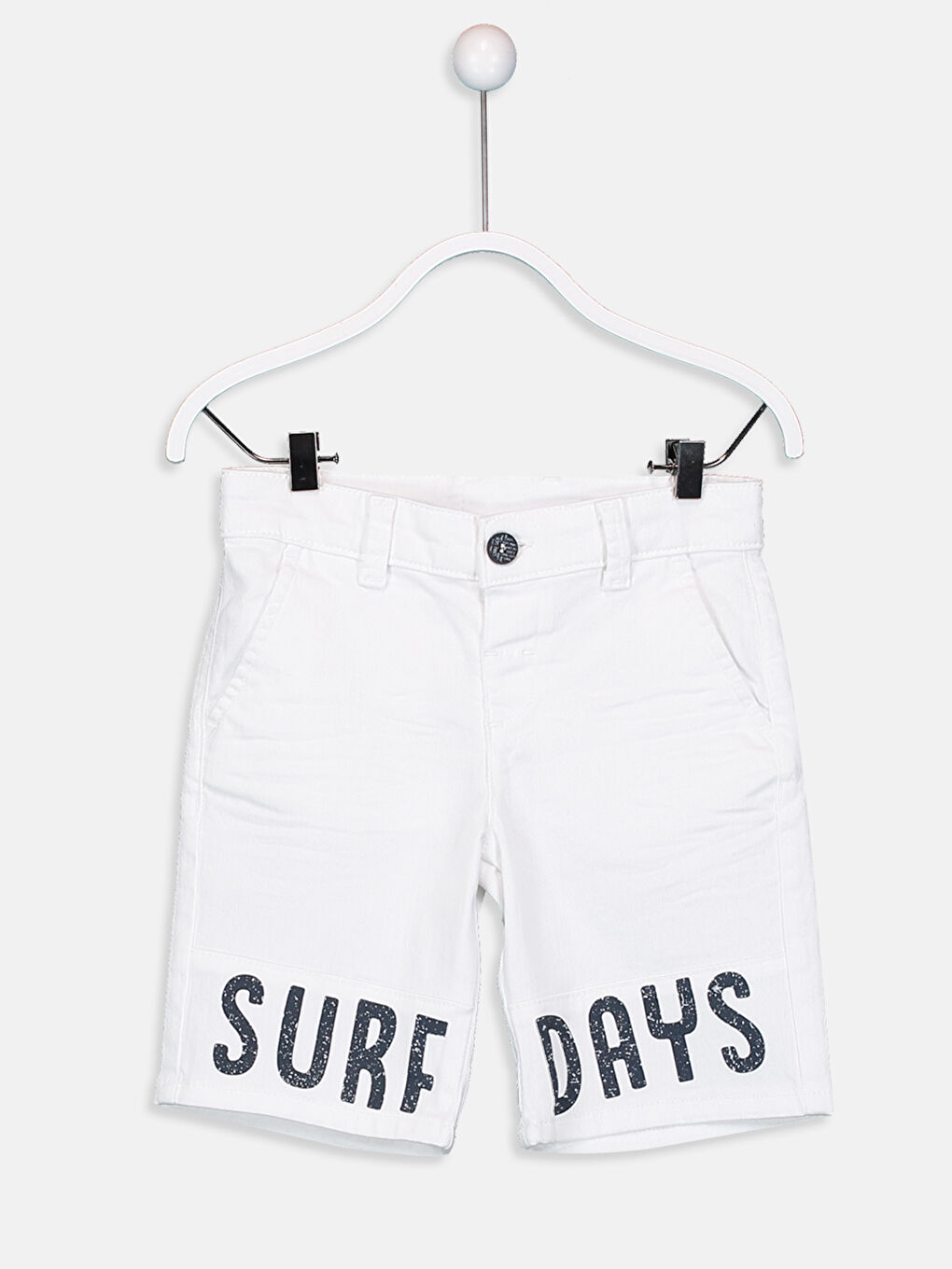 شورت أبيض ولد