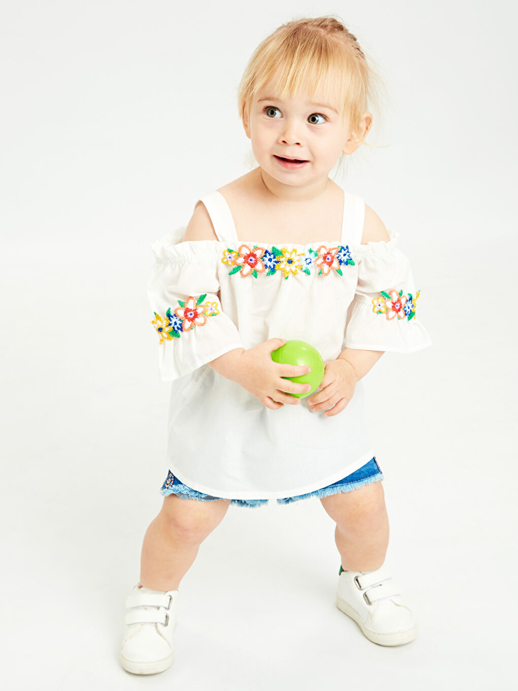 قميص أبيض طفلة صغيرة-4