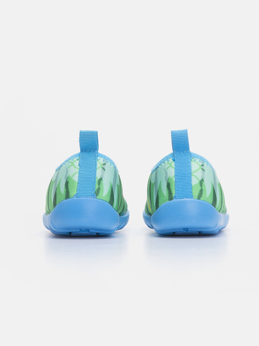 أحذية مائية للأولاد الصغار بطبعة تريكو-3