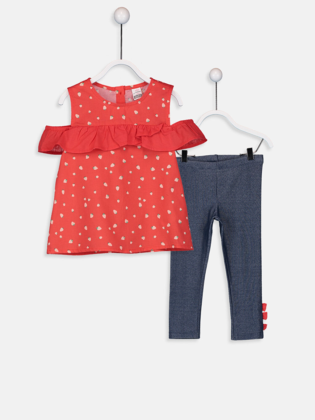 Canlı Kırmızı Takım