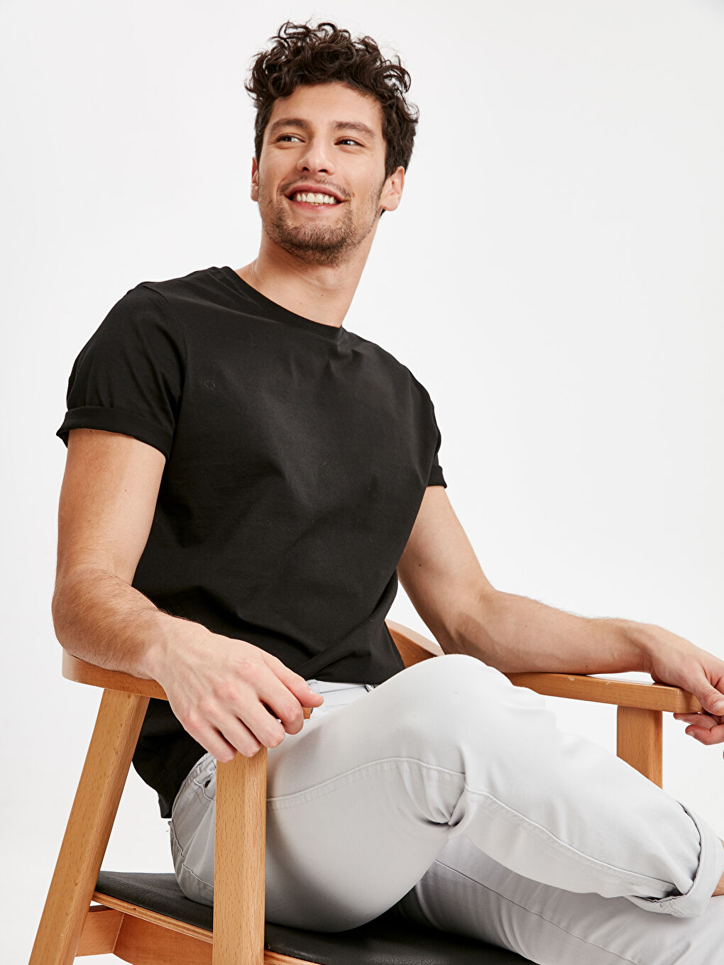 Slim Fit Basic Short Sleeve T-Shirt