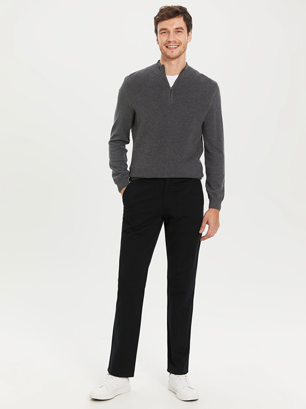 Siyah Geniş Kalıp Gabardin Erkek Chino Pantolon