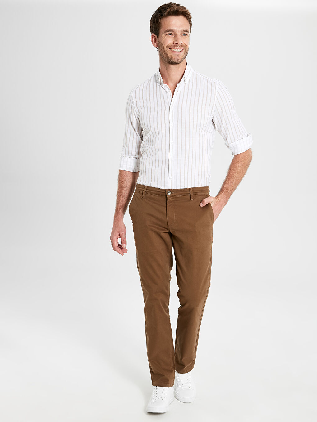 Man BROWN Chino Trousers -9W1022Z8-PNY