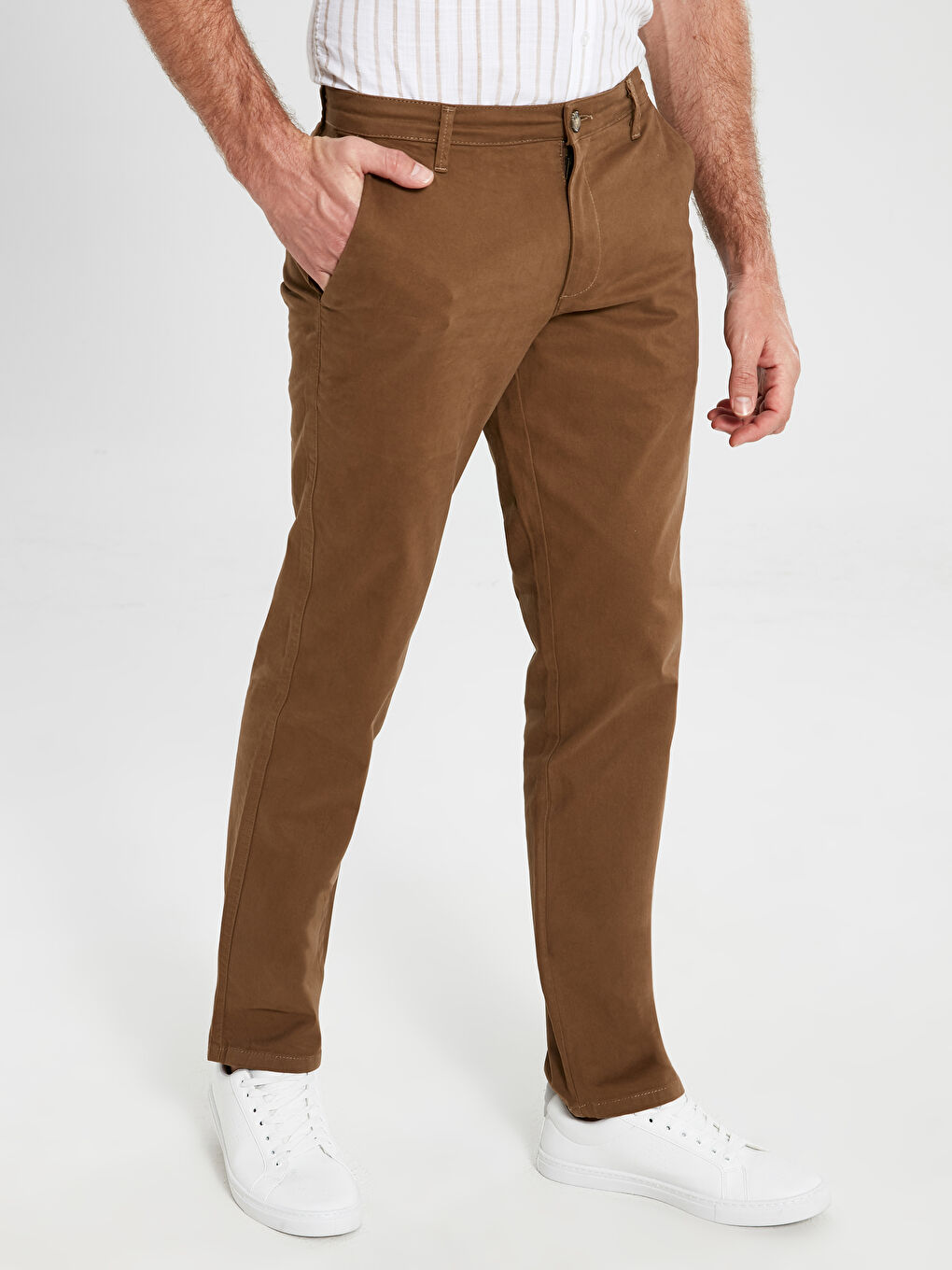 Man BROWN Chino Trousers -9W1022Z8-PNY