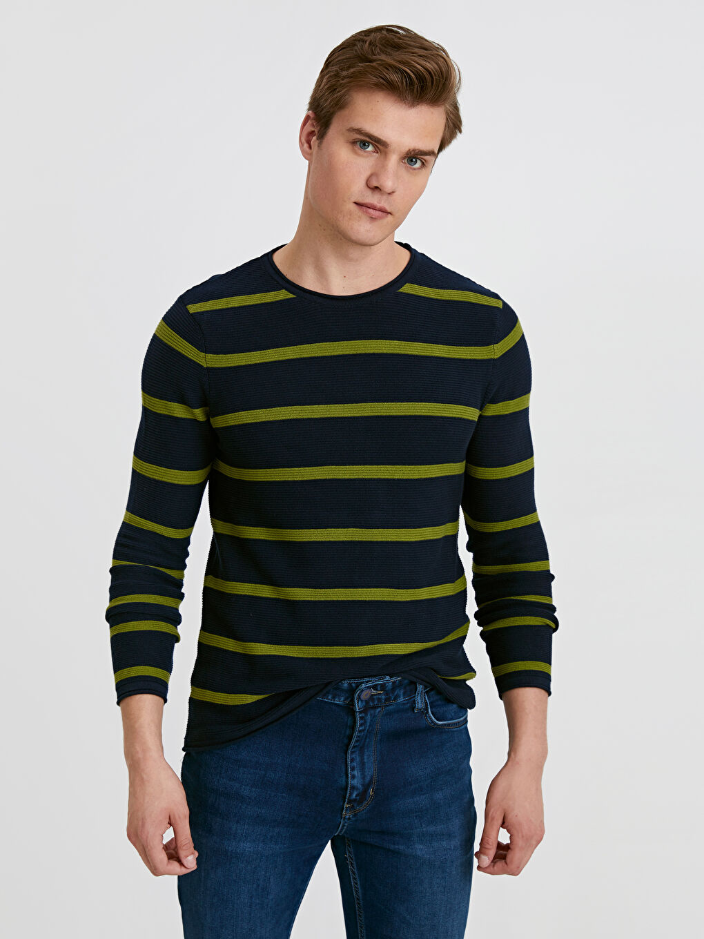 Man NAVY Sweater-1