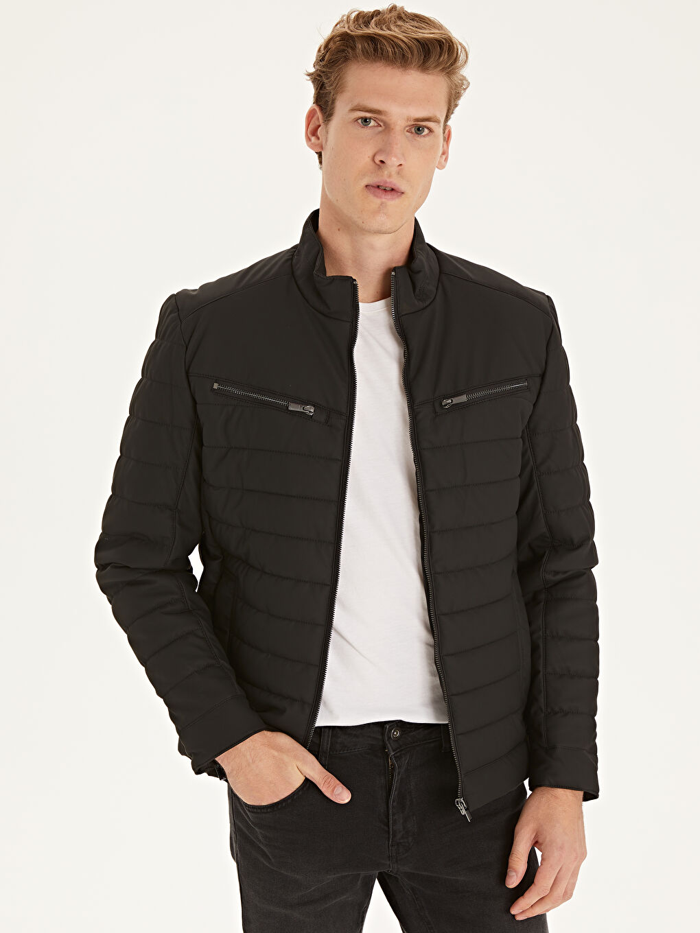 Siyah Sıyah Deri Görünümlü Mont-1