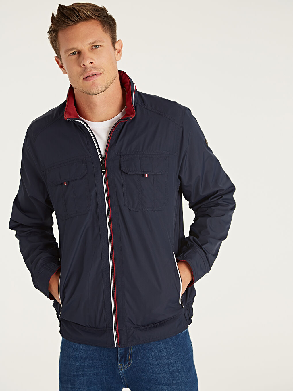 Чоловік ТЕМНО-СИНІЙ Пальто