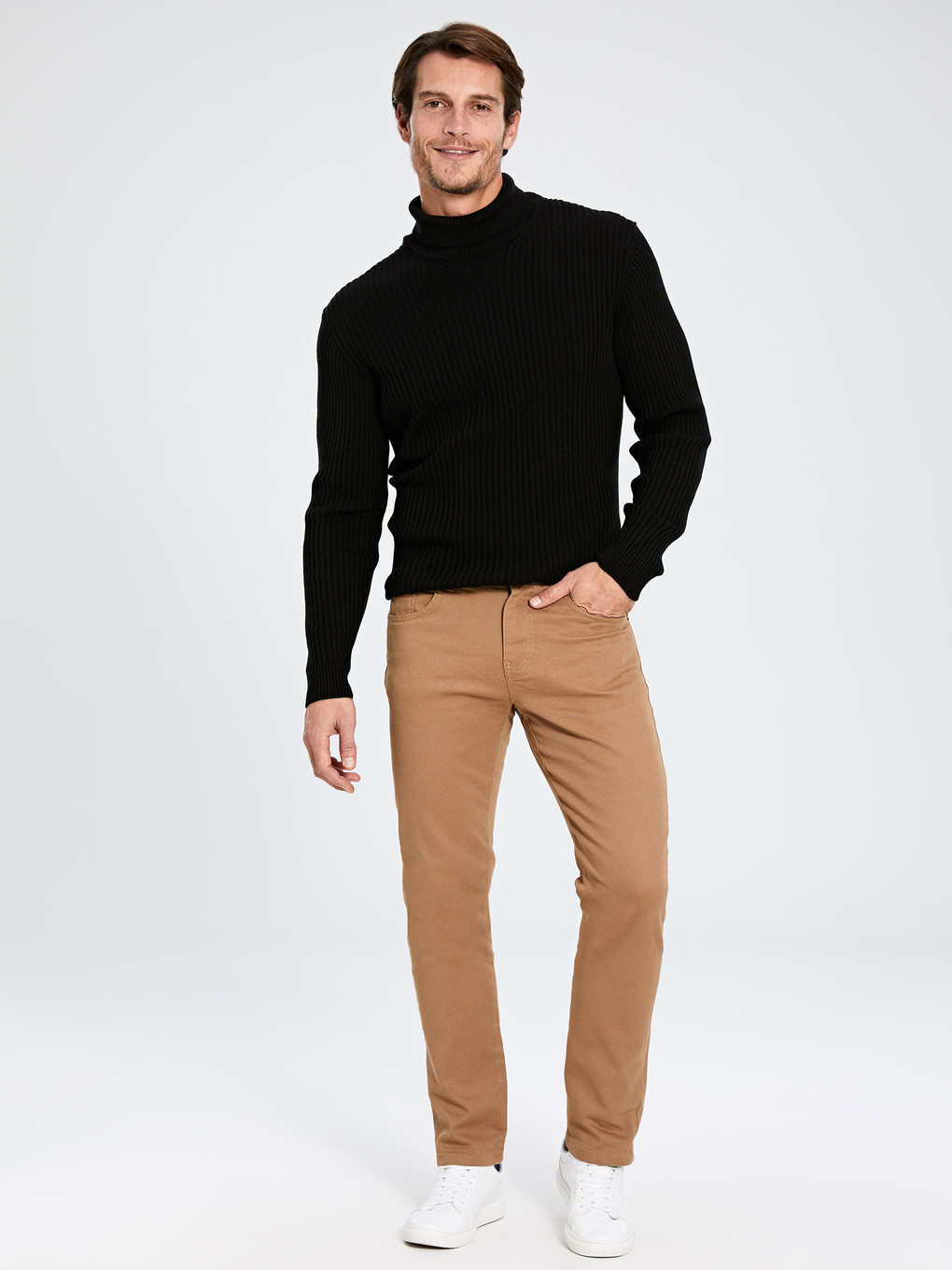 Kahverengi Dar Kalıp Gabardin Erkek Chino Pantolon-1