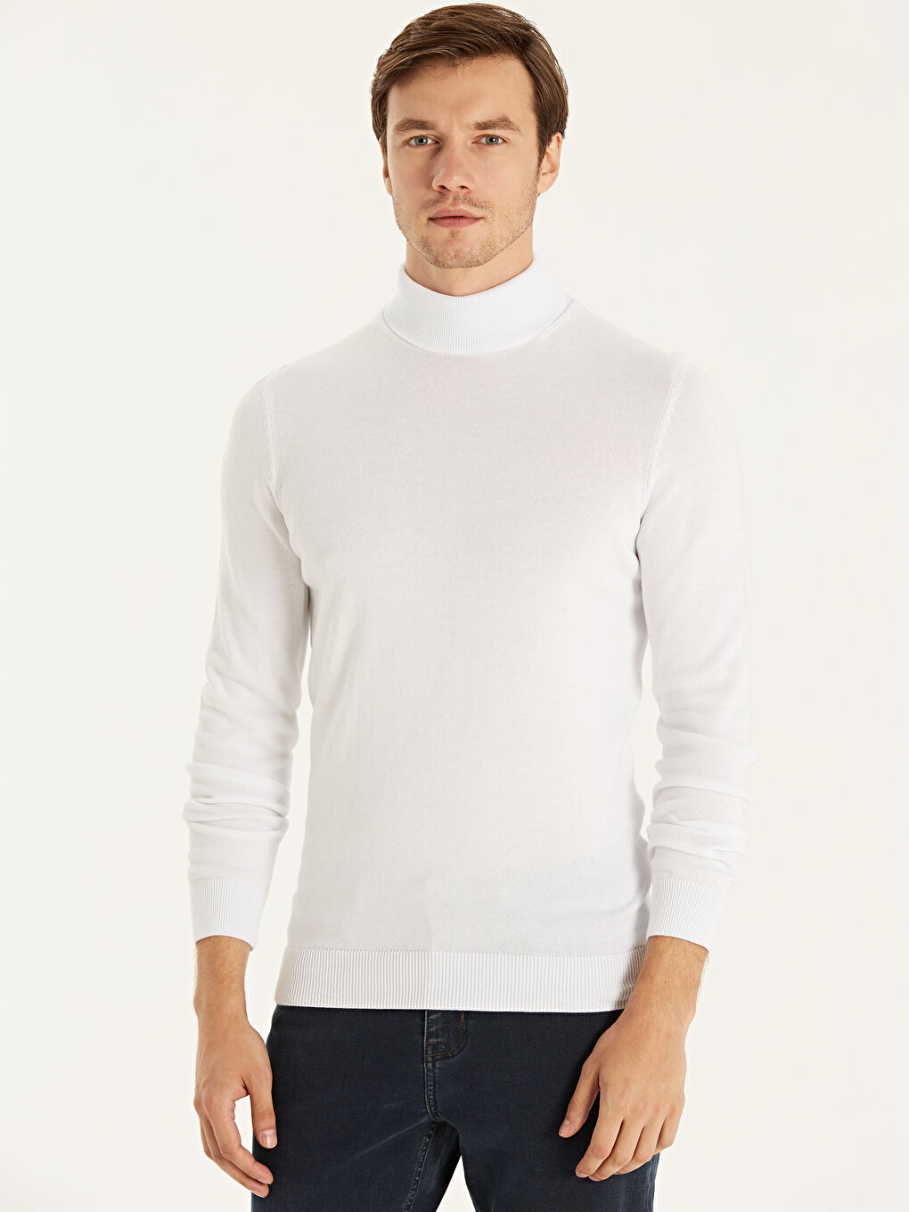 Canlı Beyaz Kazak-1