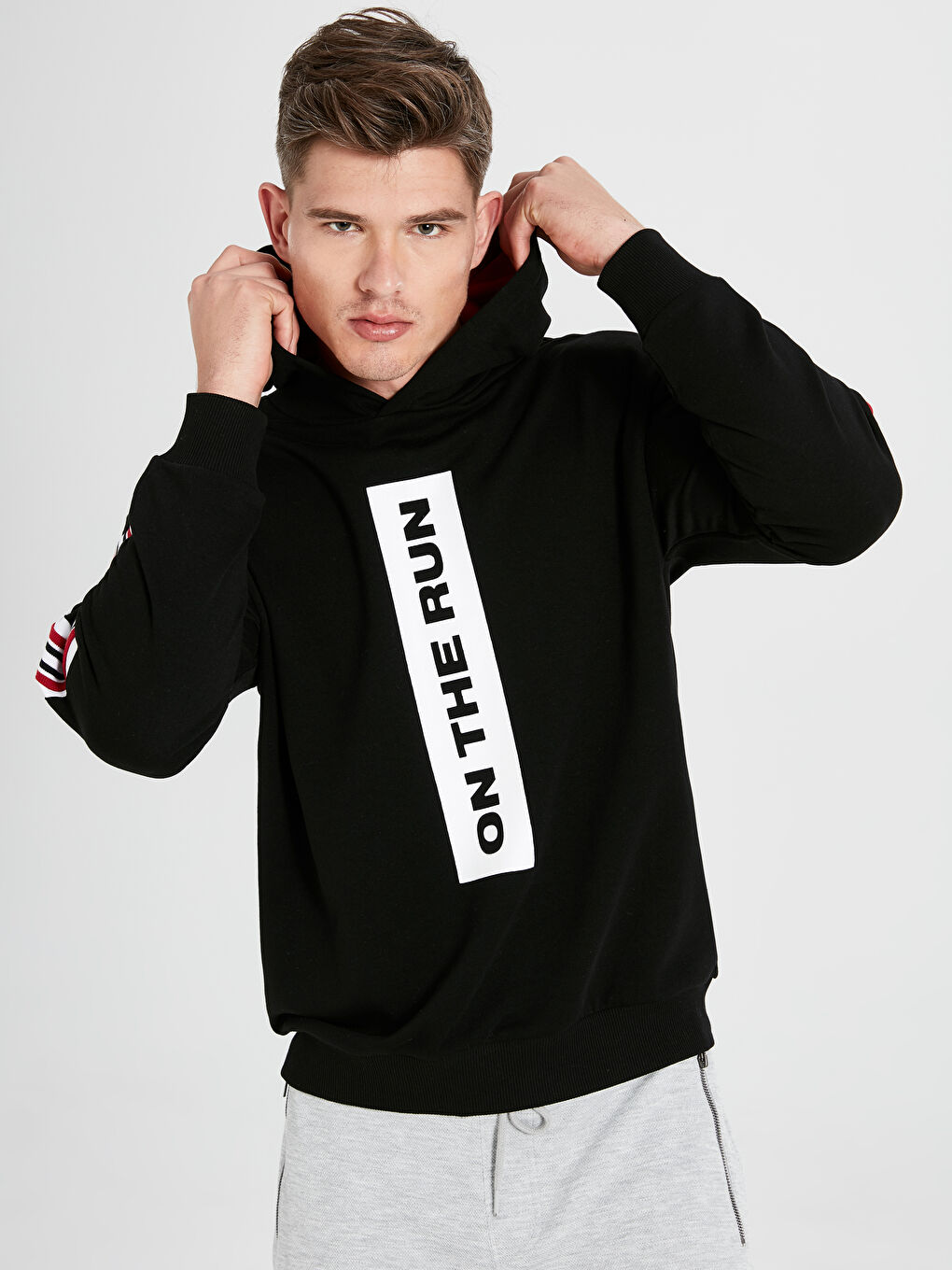 Yeni Siyah Sweatshirt