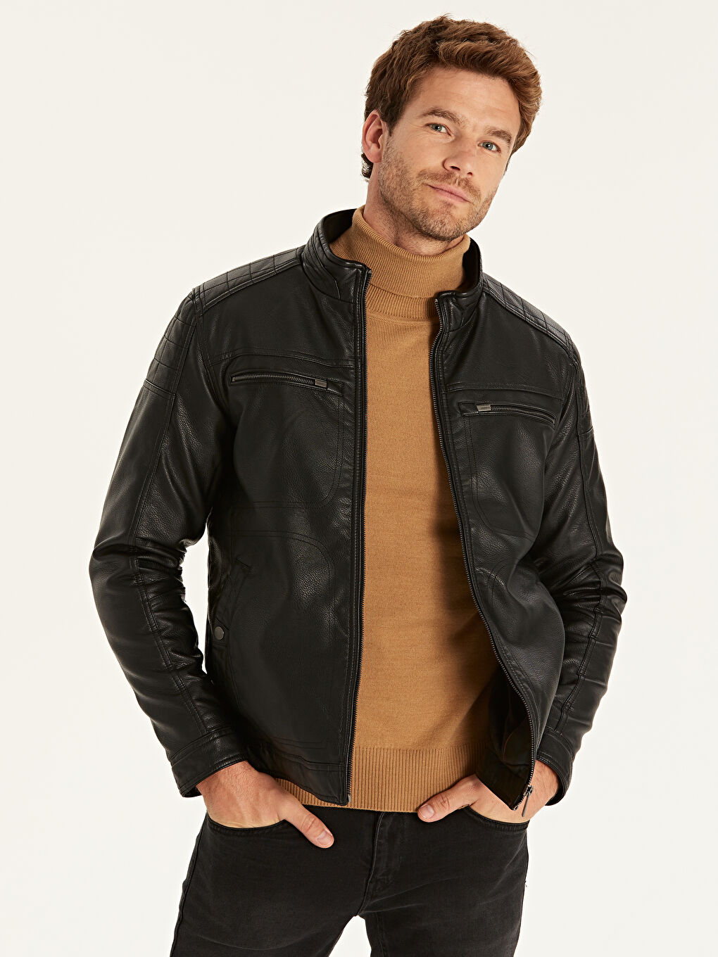 Siyah Erkek Deri Görünümlü Mont