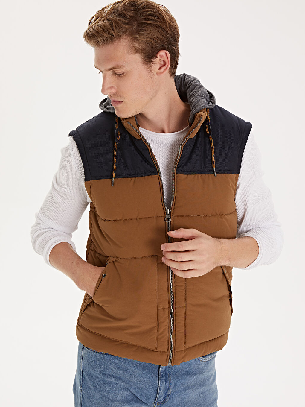 სწორი საყელო მამაკაცის ჟილეტი-1